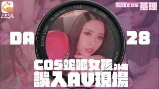 女coser参展竟被路边搭讪拉来拍AV-HD